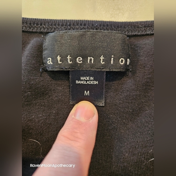 3/15$ Bundle Deal Attention Black Tshirt - Picture 2 of 6